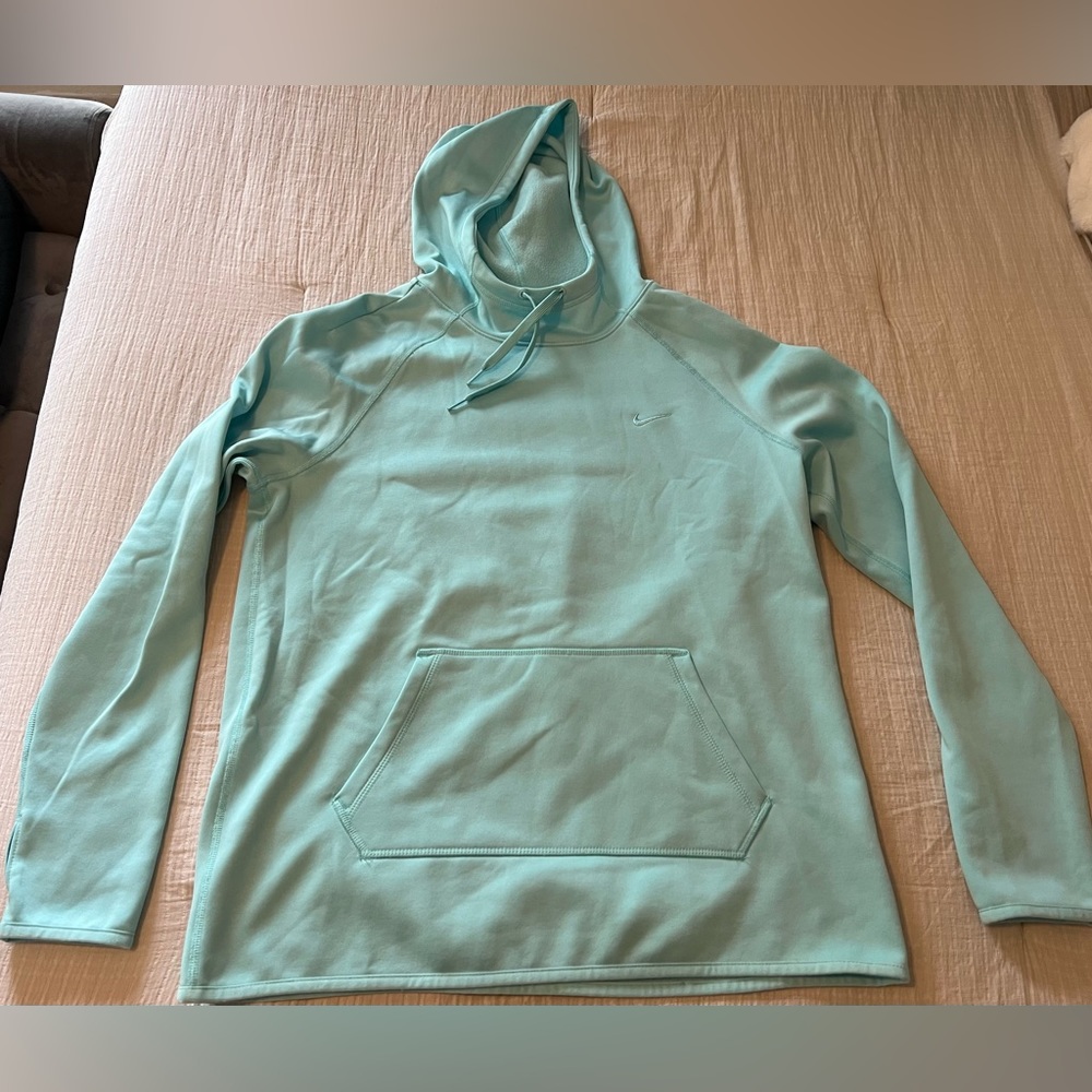 NIKE Therma-Fit Hoodie (size Medium)